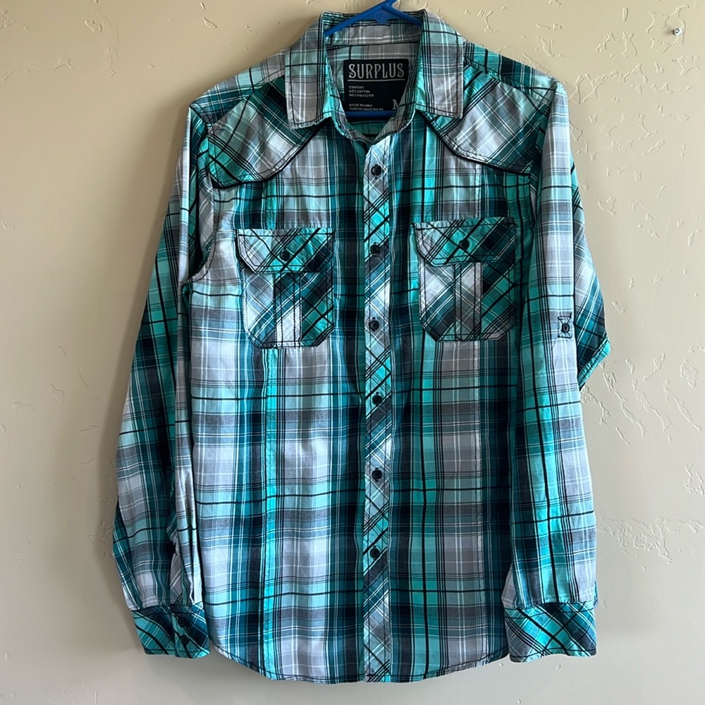 Surplus long sleeve button down mens shirt size medium like new (listing # 63)